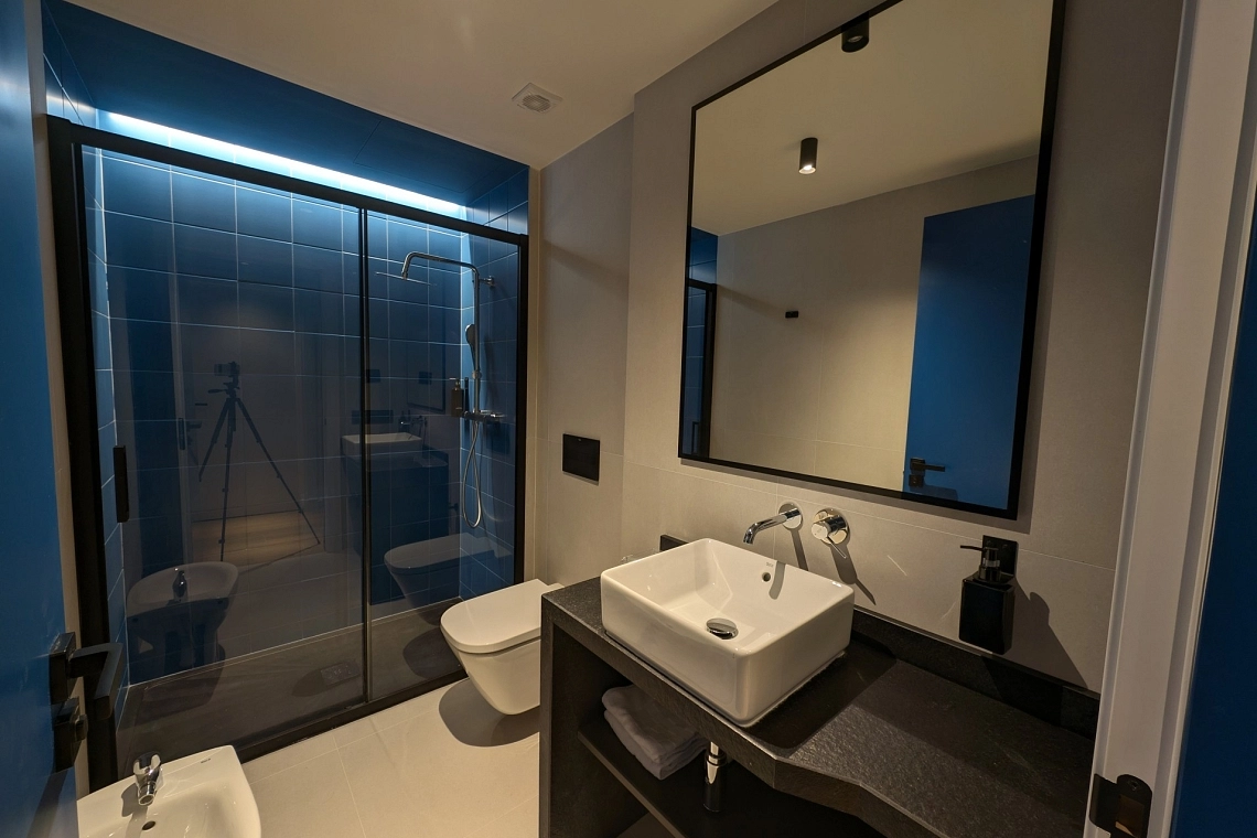 Deluxe Suite with pool