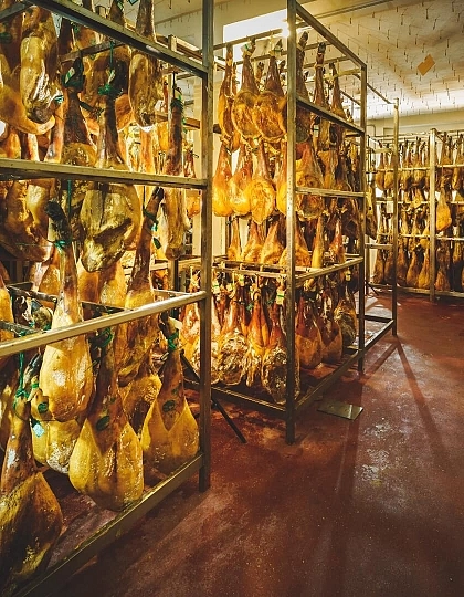 Visita a la fábrica de Embutidos Puente Robles Visita a la fábrica de Embutidos Puente Robles