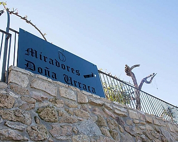 Weekend on half board + visit Winery.