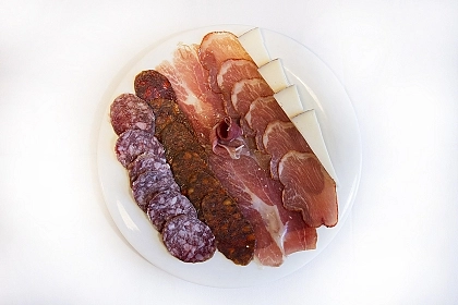 Tabla de surtido de ibéricos y queso