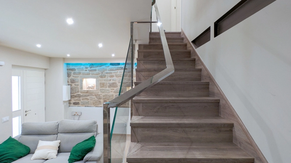 Escaleras - Planta baja Escaleras - Planta baja