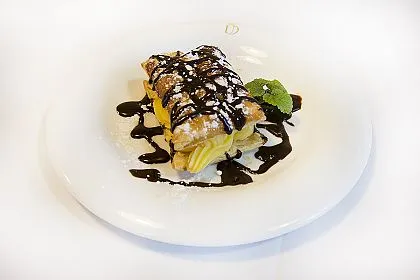 Hojaldre relleno de crema Hojaldre relleno de crema