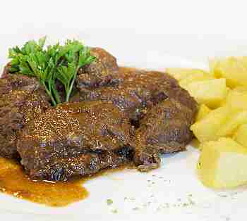 ZAMORA STEWED BEEF CHEEKS