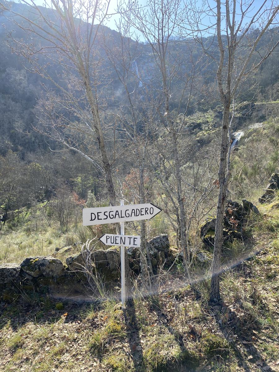 Signpost for the Desgalgadero Waterfall trail